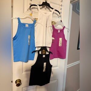 No Boundaries seamless basic tank tops; size: S(4-6). You get all 4.